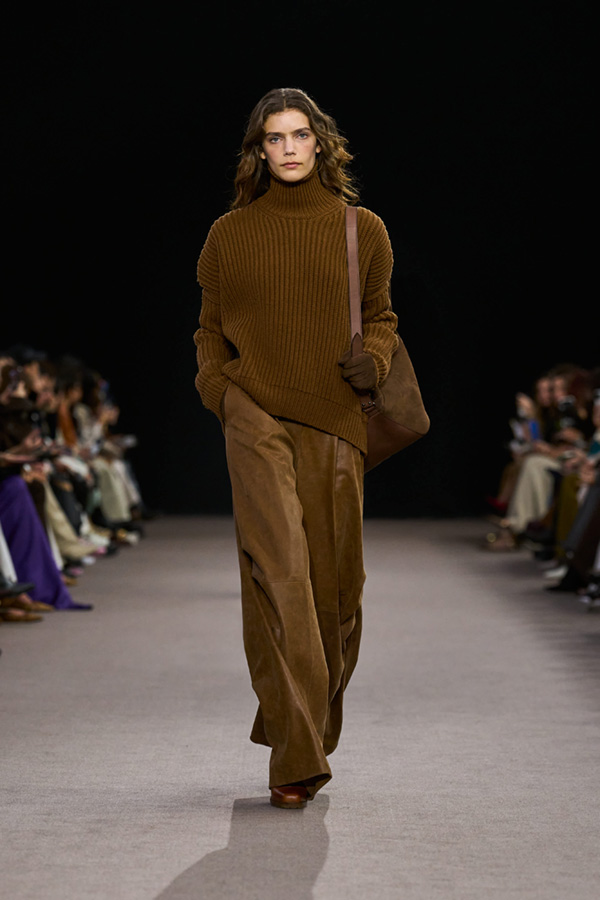 Untamed Heroine: Fall-Winter 2025 Fashion Show | Max Mara Untamed Heroine: Fall-Winter 2025 Fashion Show | Max Mara